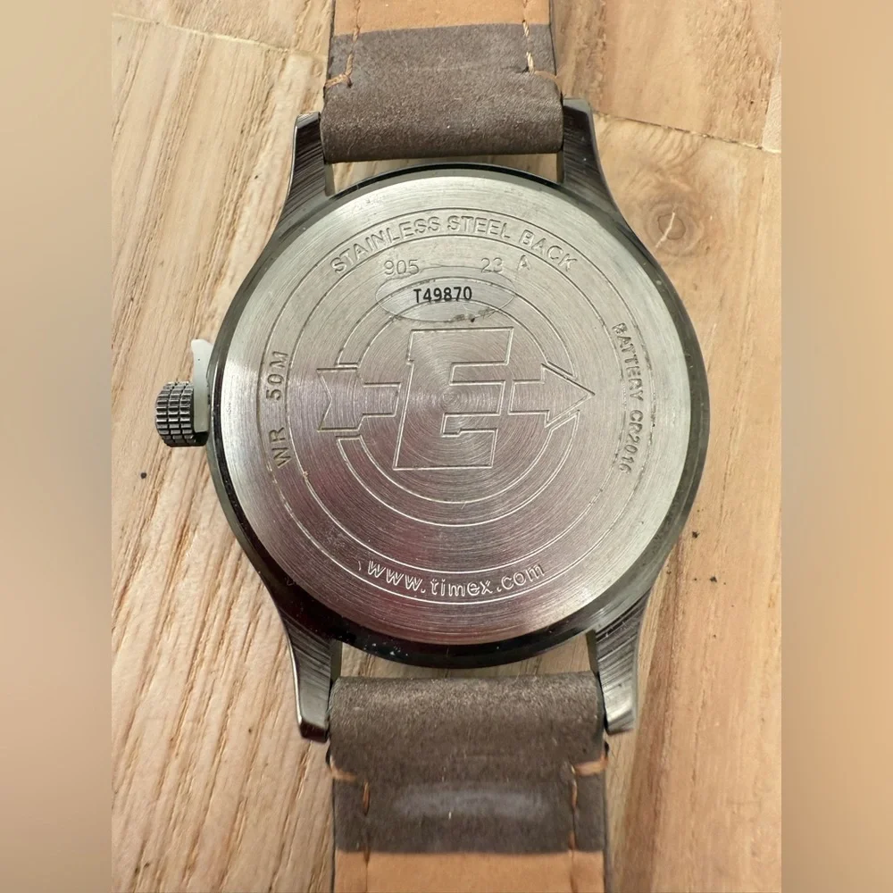 Timex expedition men’s brown leather casual field watch NEW BATTERY